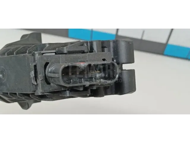 Педаль газа для  Ford Kuga 2008-2012