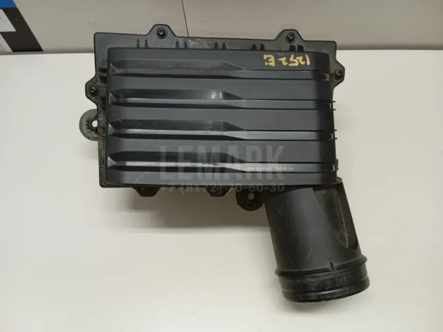 Корпус воздушного фильтра для  Audi A8 [4D] 1994-1998