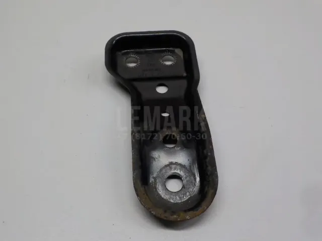 Кронштейн передней балки для  Chevrolet Tahoe III 2006-2014