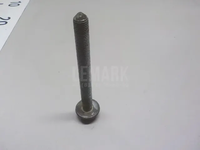 Болт крепления балки