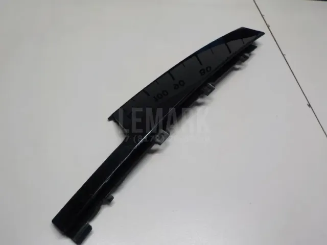 Накладка двери передней правой для  BMW 1-serie E82/E88 2007-2013