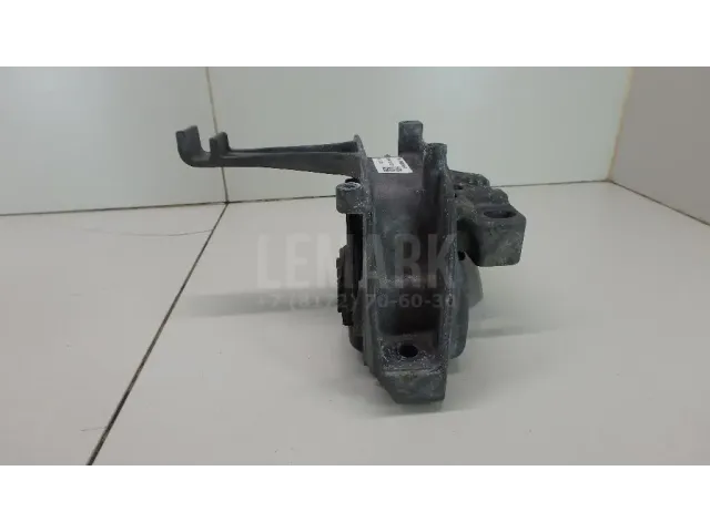 Опора двигателя правая для  BMW X1 E84 2009-2015