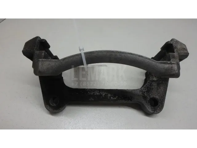 Скоба суппорта переднего левого для  Ford Kuga 2008-2012