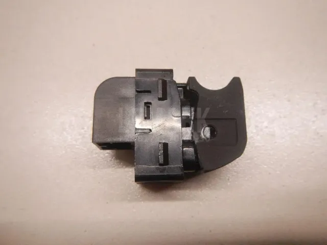 Кнопка открывания багажника для  Audi TT(8N) 1998-2006