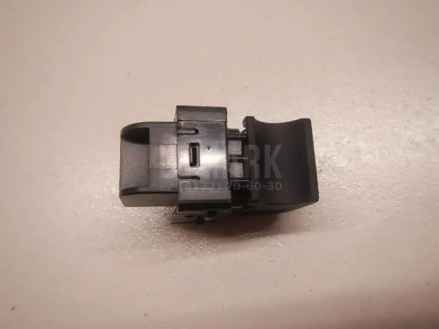 Кнопка открывания багажника для  Audi TT(8N) 1998-2006
