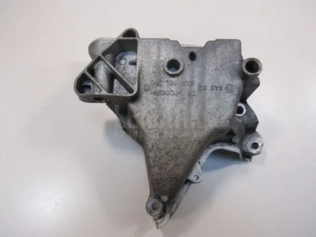 Кронштейн двигателя правый для  BMW 4-serie F32/F33/F82 2012-2020