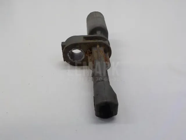 Датчик ABS задний