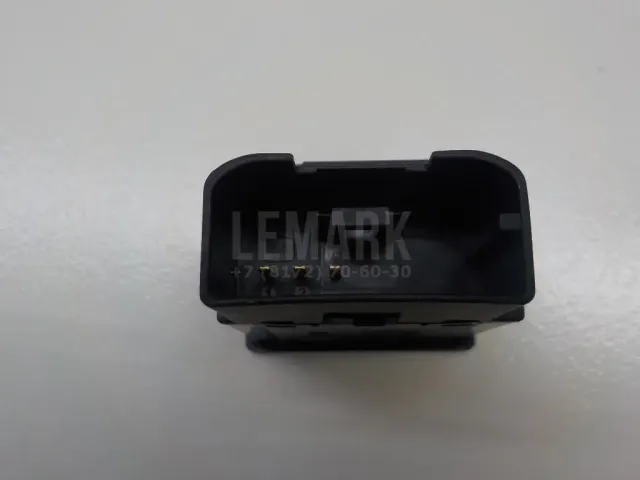 Кнопка многофункциональная для  Ford Escape EUR 2007-2009