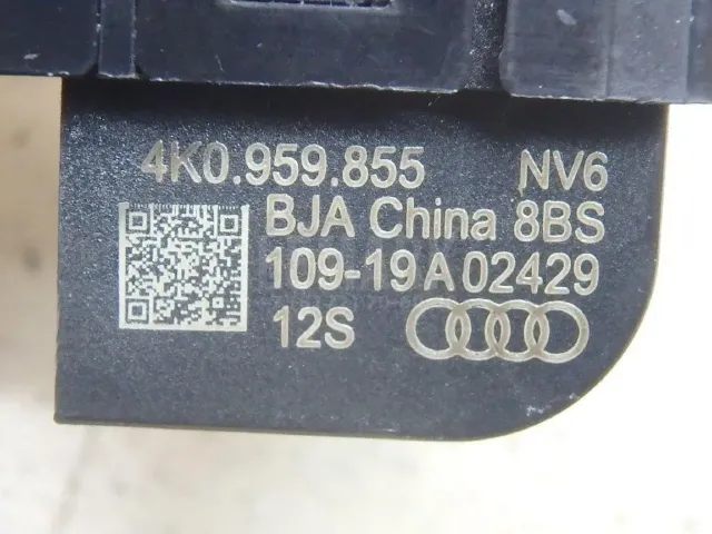 Кнопка стеклоподъемника для  Audi A4 [B6] 2000-2004