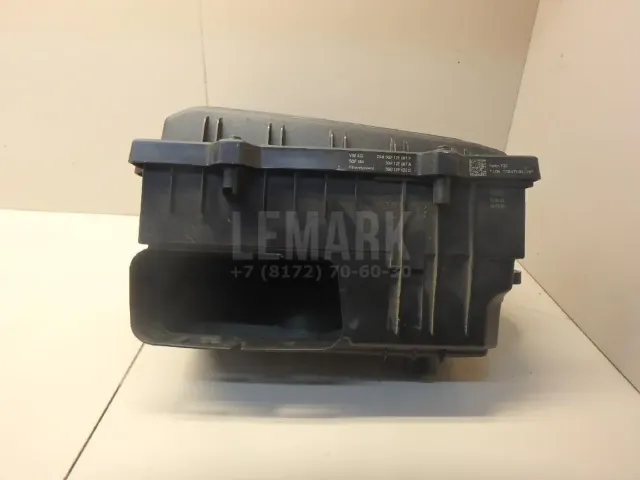 Корпус воздушного фильтра для  Cadillac Escalade II 2000-2006