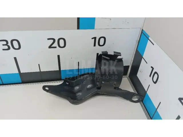 Кронштейн топливного фильтра