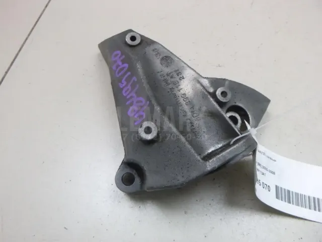 Кронштейн АКПП левый для  BMW 1-serie E87/E81 2004-2011