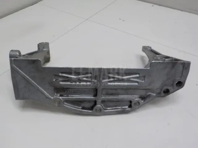 Кронштейн двигателя для  Chery M12 2010-2015