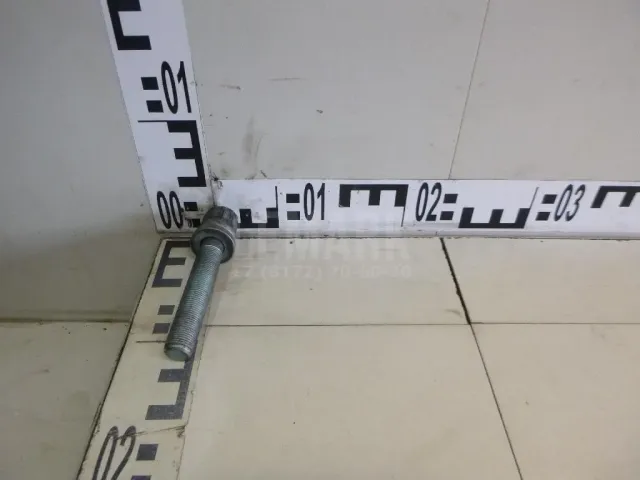 Болт коленвала