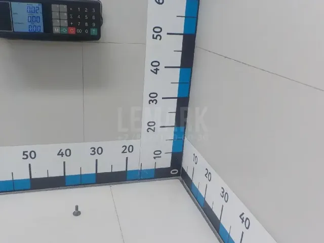 Болт натяжения ремня генерат.
