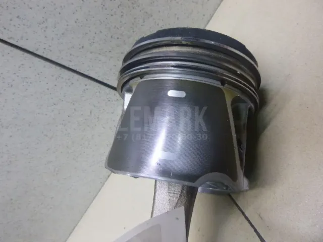 Поршень с шатуном
