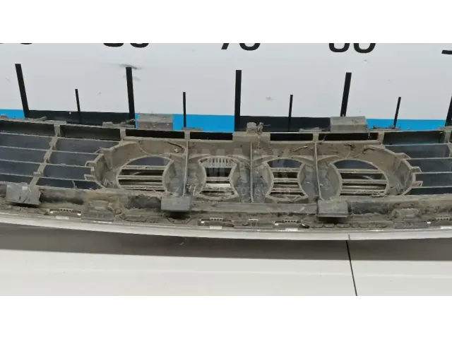 Решетка радиатора для  Audi A4 [B7] 2005-2007