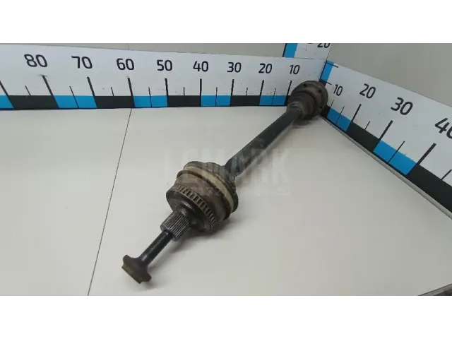 Полуось задняя