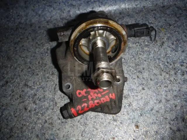 Кронштейн масляного фильтра для  Ford Fusion 2002-2012