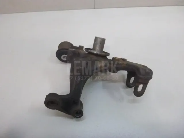 Кулак поворотный задний левый для  Ford Kuga 2008-2012