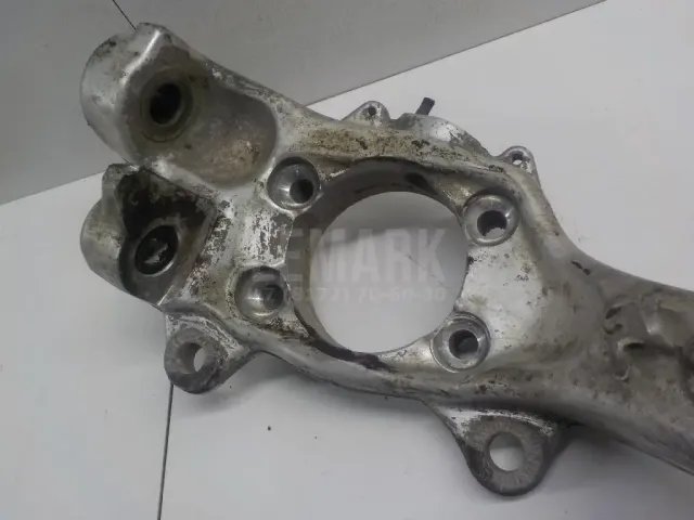 Кулак поворотный передний правый для  Ford Cougar 1998-2001
