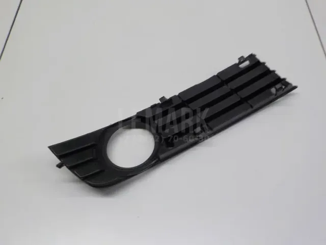 Решетка в бампер левая для  BMW X1 E84 2009-2015