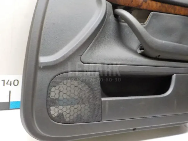 Обшивка двери передней правой для  Fiat Punto II (188) 1999-2010