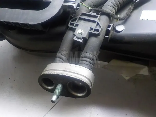 Моторчик заслонки отопителя