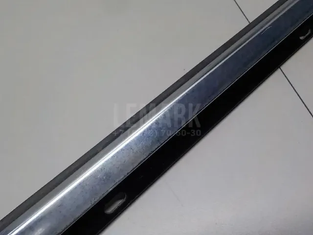 Накладка стекла переднего левого для  Audi 80/90 [B2] 0-1986