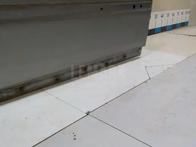 Дверь передняя левая