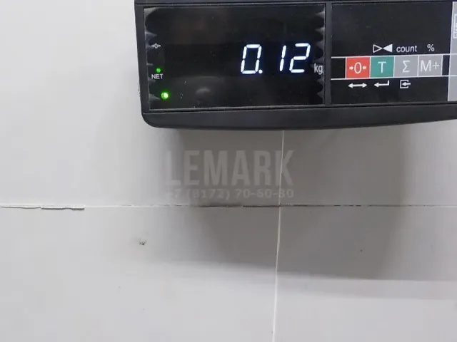 Накладка двери передней правой