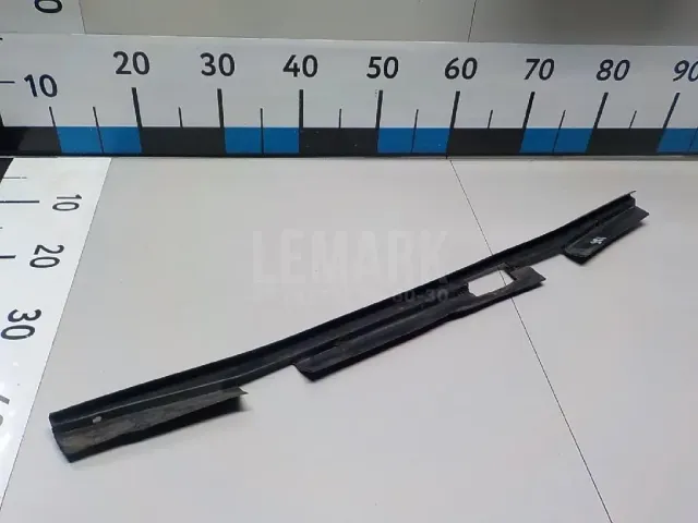 Воздуховод радиатора нижний