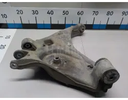 Рычаг задний нижний правый
