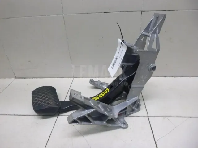 Педаль тормоза для  BMW 5-serie E60/E61 2003-2009