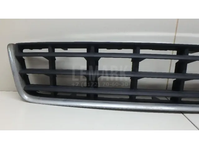 Решетка в бампер центральная для  Audi A4 [B5] 1994-2001