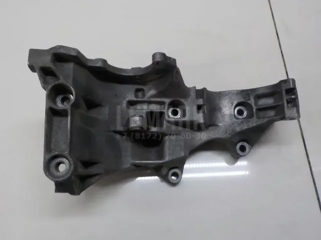 Кронштейн генератора для  Audi A1 (8X) 2010-2018