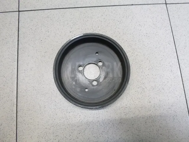 Шкив водяного насоса (помпы) для  Ford Ranger 2006-2012