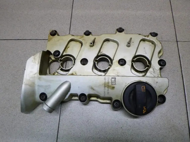 Крышка головки блока (клапанная) для  Citroen C3 2009-2016