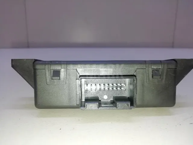 Блок электронный для  Audi 100 [C4] 1991-1994