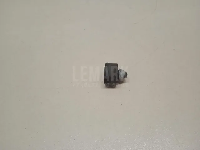 Отбойник капота для  Ford Escape EUR 2007-2009