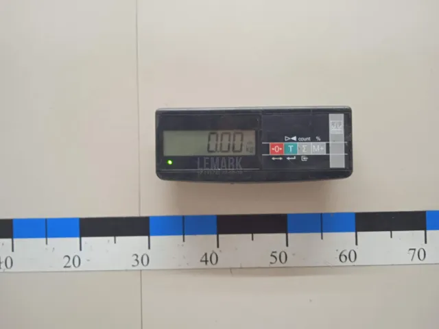 Отбойник капота для  Ford Escape EUR 2007-2009