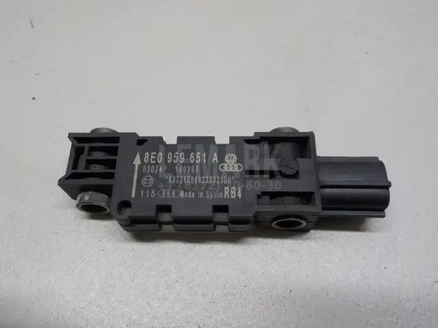 Датчик AIR BAG для  BMW 1-serie E87/E81 2004-2011