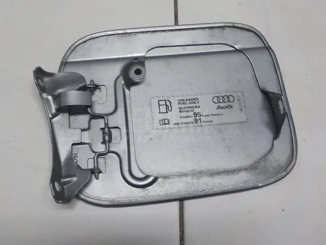 Лючок бензобака для  Citroen C5 2004-2008