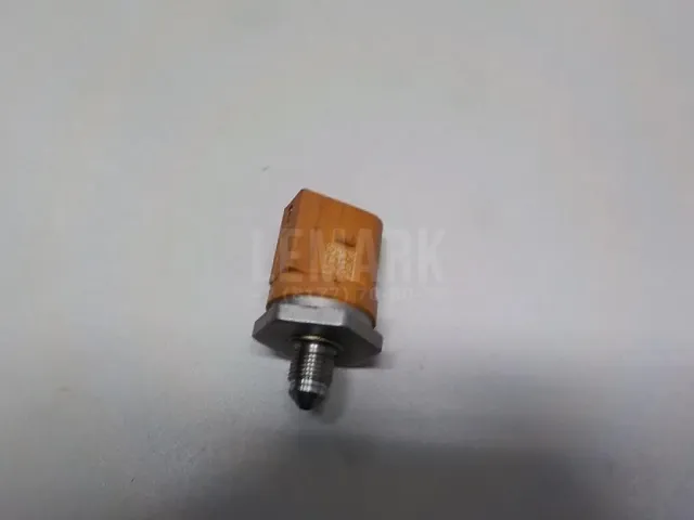 Датчик давления топлива