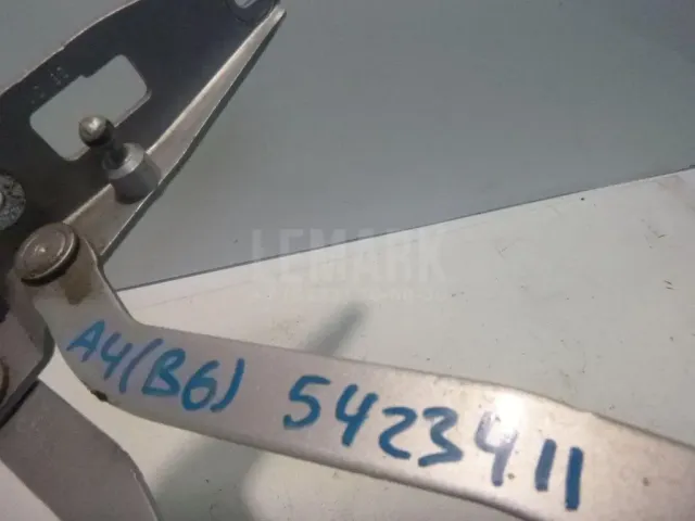 Петля крышки багажника для  BMW X1 U11 2022