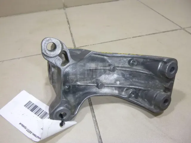 Кронштейн АКПП правый для  Haval H9 2014-2024