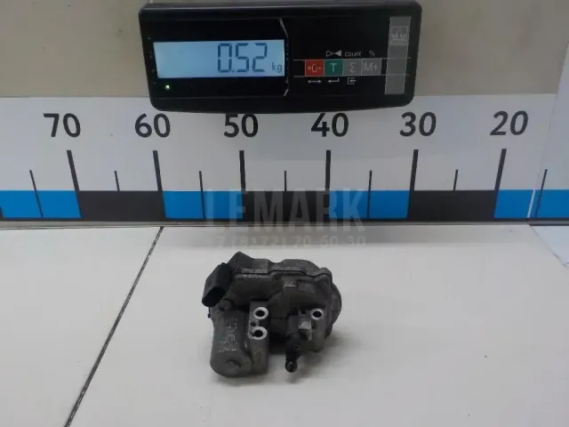 Механизм изменения длины впускного коллектора