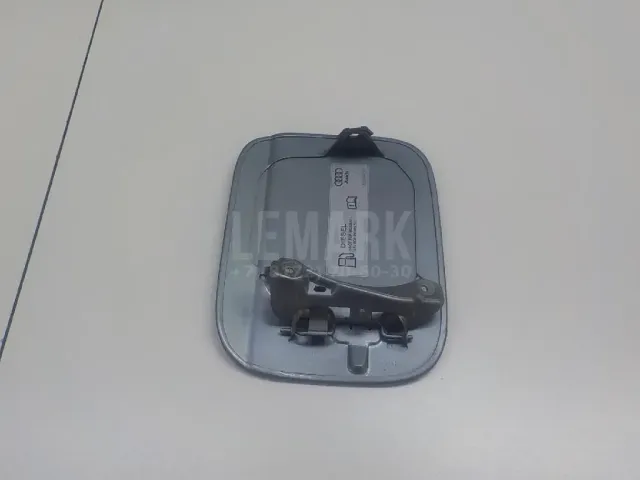 Лючок бензобака