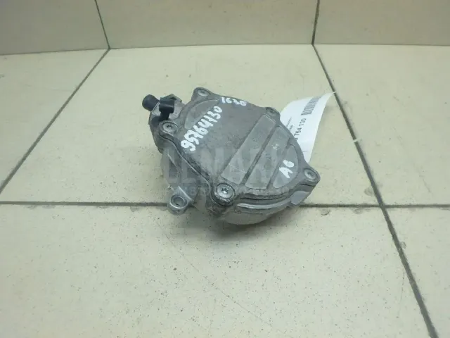 Насос вакуумный для  Audi Q5 [8R] 2008-2017