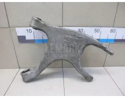 Рычаг задний нижний правый
